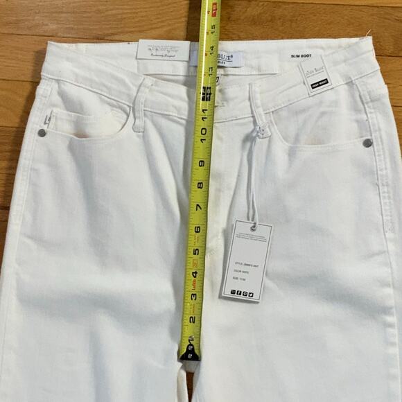 Judy Blue White High Waisted Bootcut Jeans NWT size 11/30 - Picture 6 of 6